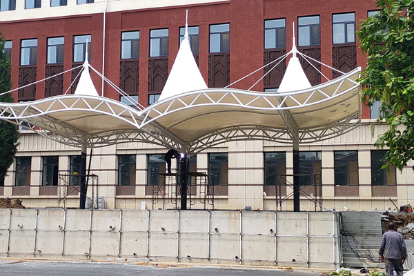 撫順實驗小學看臺膜結(jié)構