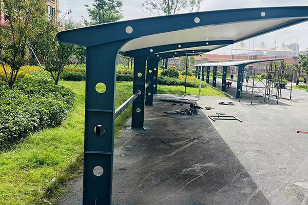 北京張拉膜材質(zhì)性能特點(diǎn)